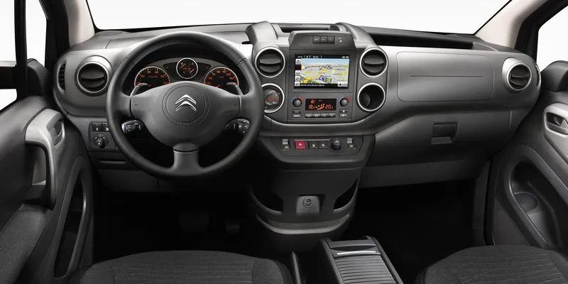 Citroen BERLINGO combie diesel סיטרואן ברלינגו קומבי דיזל