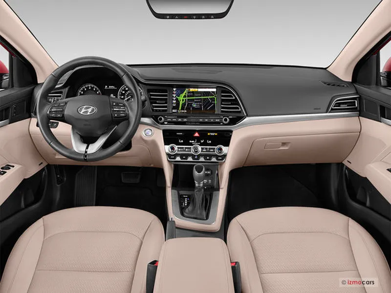 Hyundai ELANTRA sedan benzin יונדאי אלנטרה סדאן בנזין