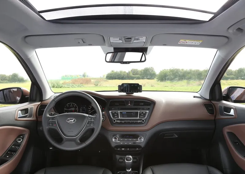 Hyundai I20 hatchback benzin יונדאי I20 הצ'בק בנזין
