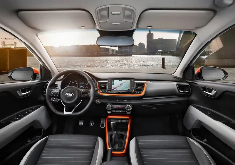 Kia STONIC suv benzin קיה סטוניק פנאי-שטח בנזין
