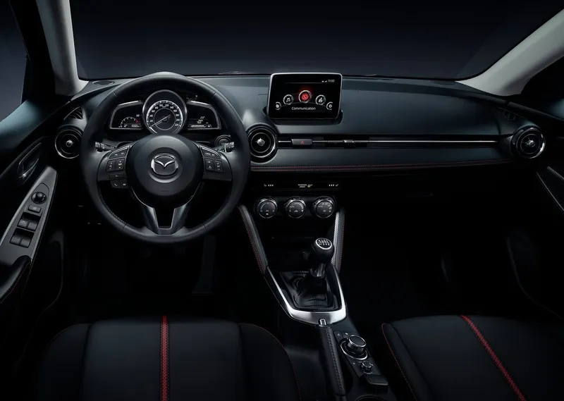 Mazda 2 sedan benzin מאזדה 2 סדאן בנזין