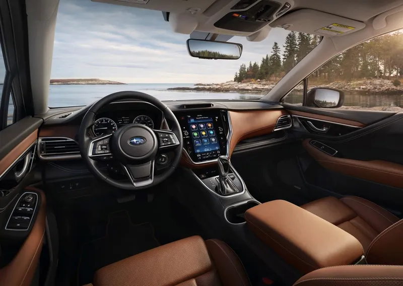 סובארו אאוטבק פנאי-שטח בנזין