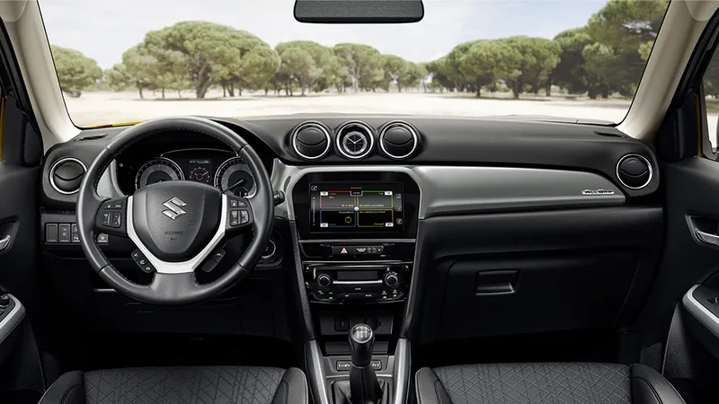 סוזוקי ויטארה פנאי-שטח בנזין