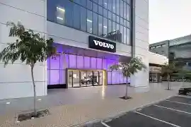 המנופים 10, הרצליה, ישראל סוכנות וולוו הרצליה-אולם תצוגה ראשי Volvo Herzliya